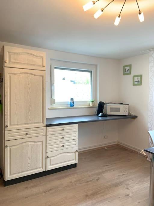 Schoene Moderne & Rustikale Einliegerwohnung Mit Kueche ชรัมแบร์ก ภายนอก รูปภาพ
